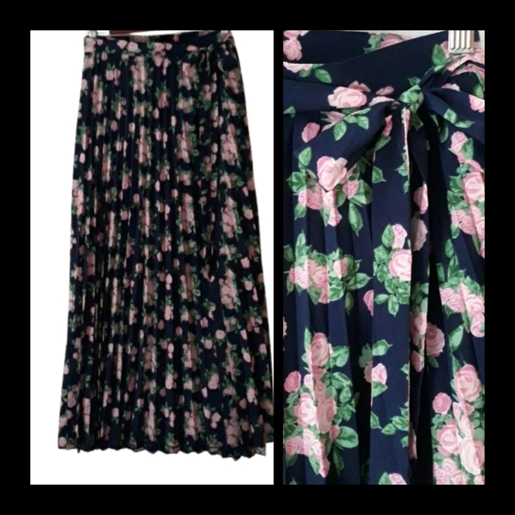 ✅️ NWT. Lularoe Deanne navy with pink floral pleated accordian wrap ski… - Picture 1 of 4